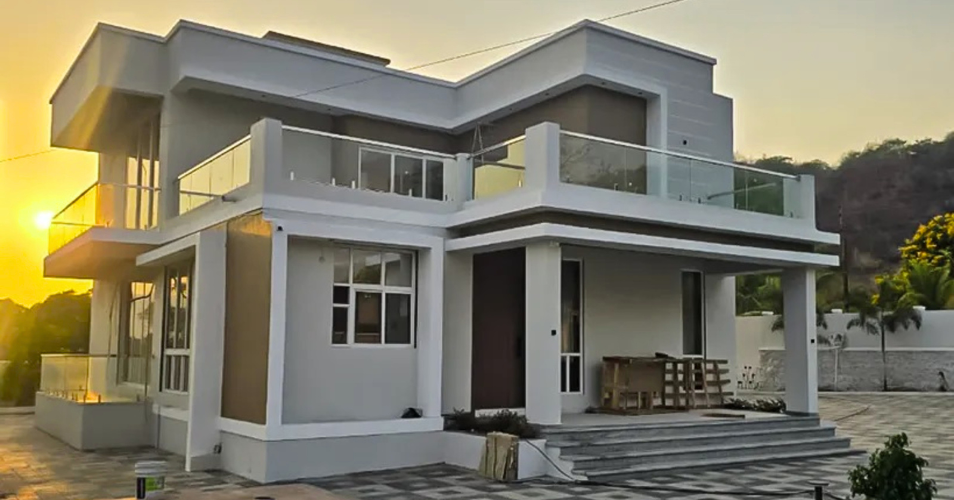 Why Business Owners Should Invest in an AMC for Their Commercial Property